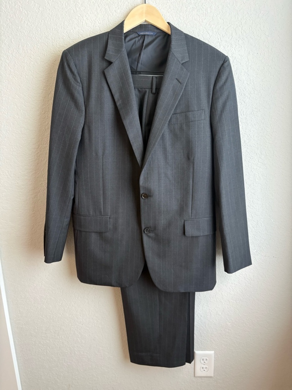 Brooks Brothers 1818Golden Fleece Suit 43R Italy Gray Pinstripe Full Canvas Wool